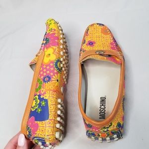 Moschino flats